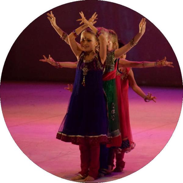Cours de danse enfant Bruxelles danse indienne Bollywood